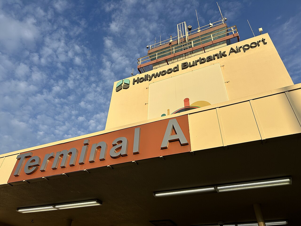Hollywood Burbank Airport Terminal A exterior and sign